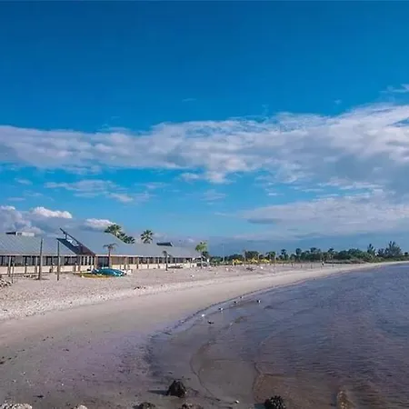 Bay View, Studio206, Beach Steps Away! Pool+Wifi Ruskin Exterior photo