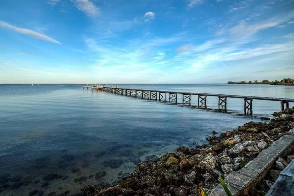 Apartment Bay View, Studio206, Steps Away! Pool+wifi *