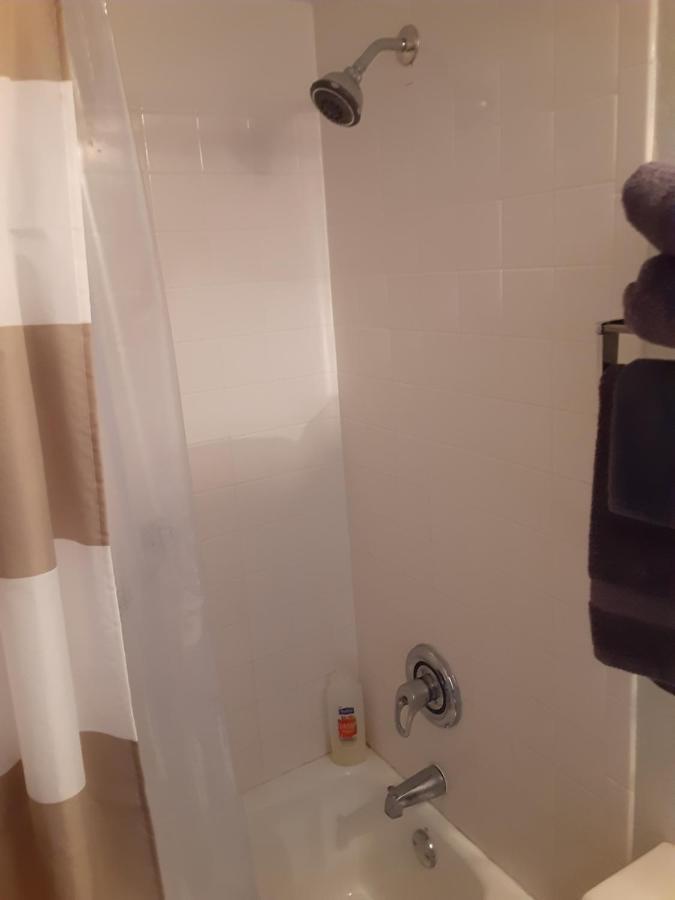 Bay View, Studio206, Steps Away! Pool+wifi Apartment *
